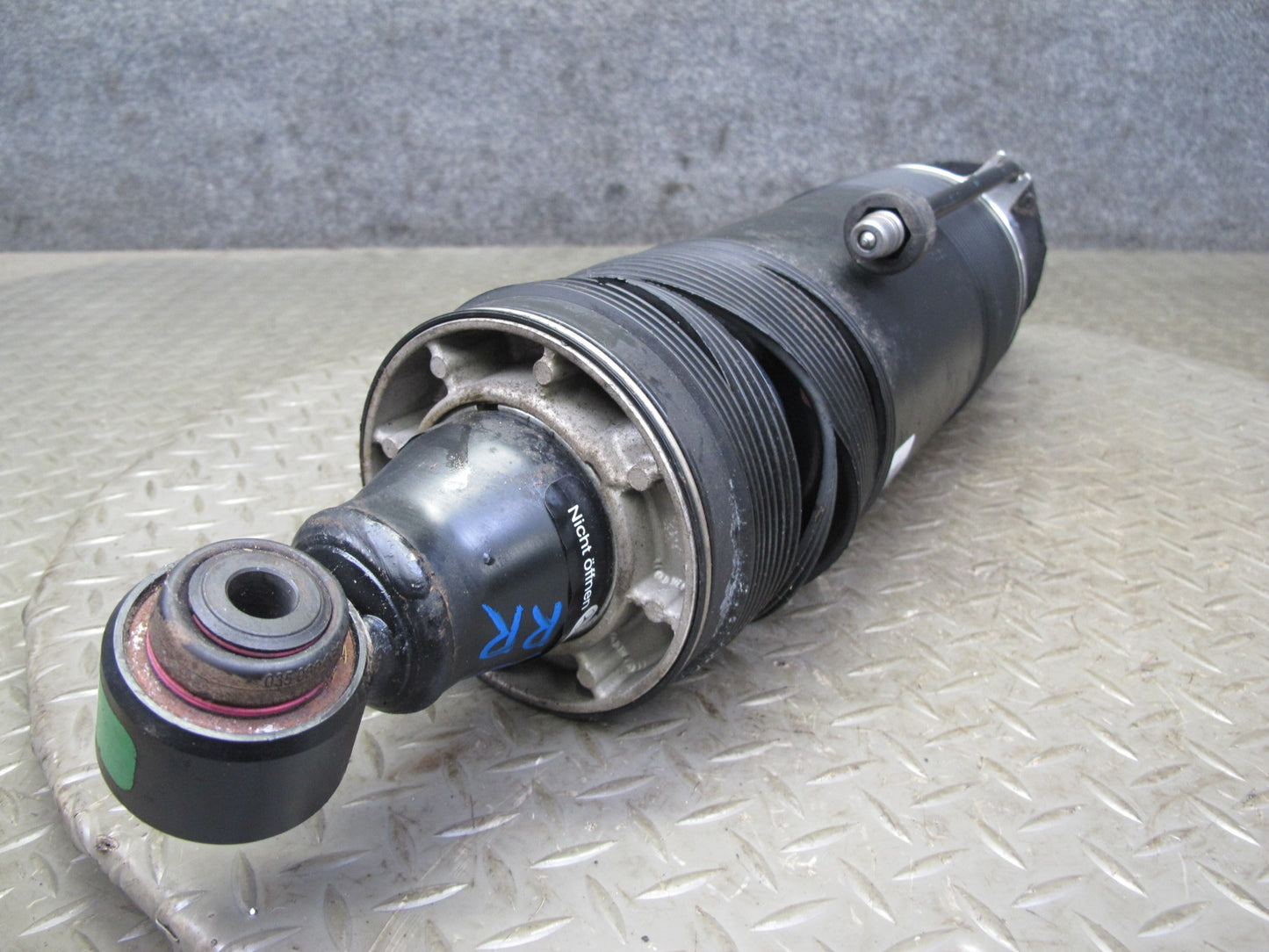 03-06 Mercedes R230 SL Rear Right ABC Hydraulic Strut Shock Absorber OEM