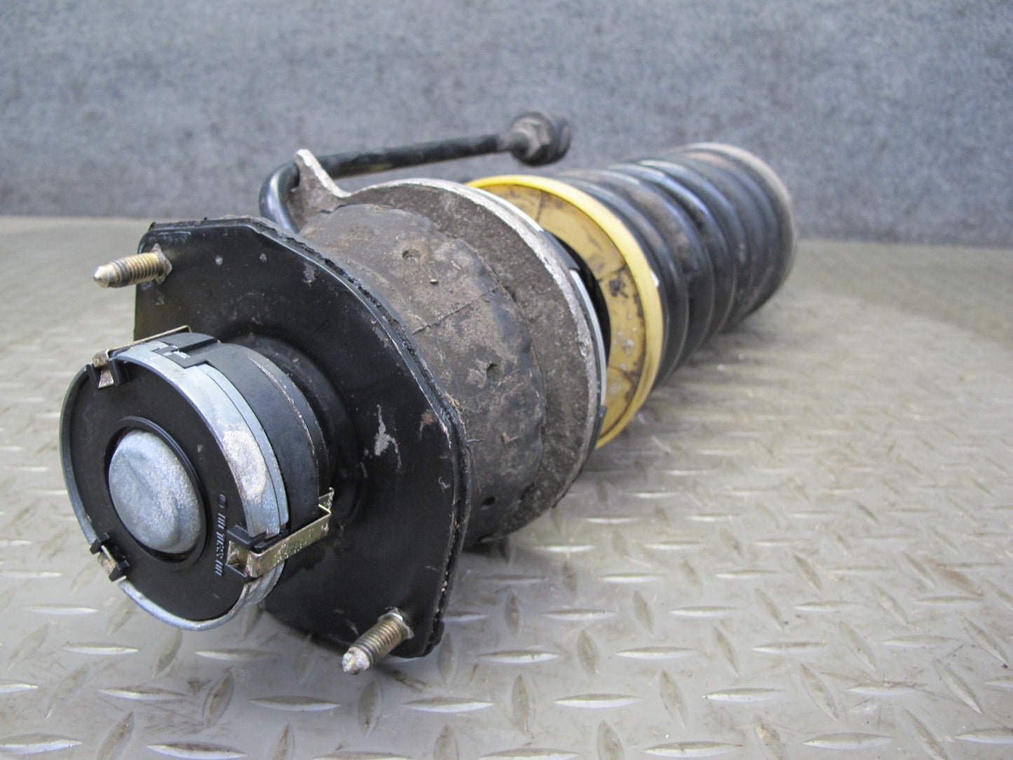 03-06 Mercedes R230 SL Rear Left ABC Hydraulic Strut Shock Absorber OEM