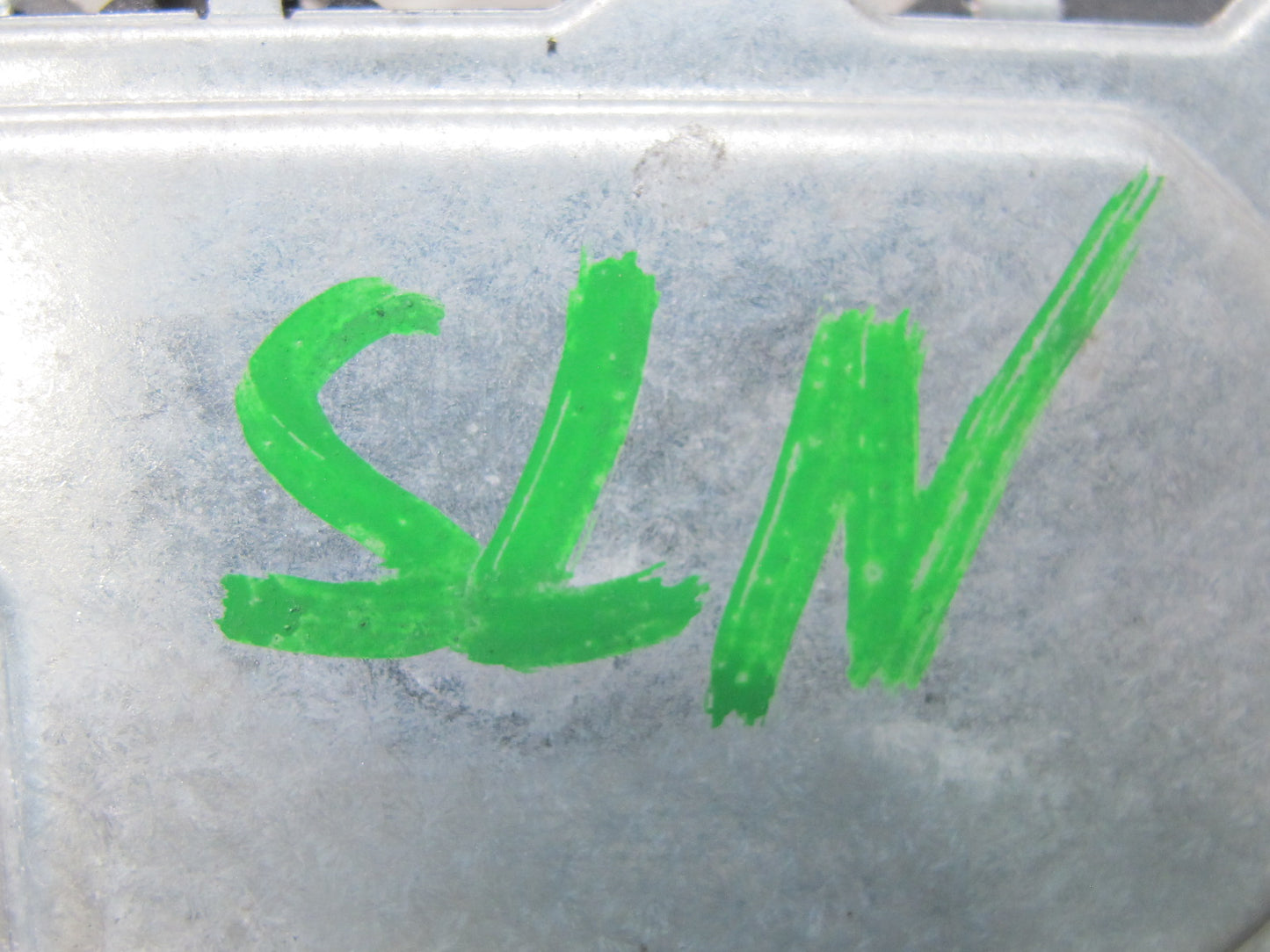 03-08 Mercedes R230 Sl-class Air Pollution  Quality Sensor Module 2118300472 OEM