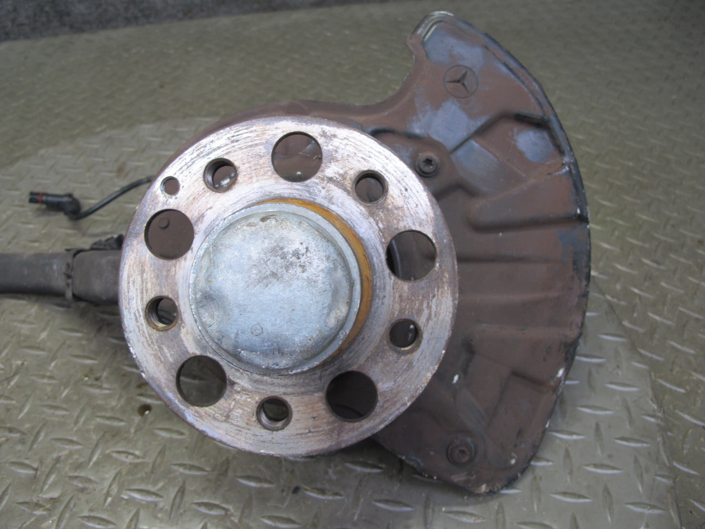 03-08 Mercedes R230 SL600 Front Right Spindle Knuckle Wheel Hub Bearing OEM