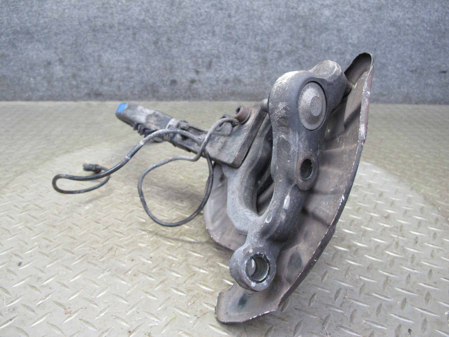 03-08 Mercedes R230 SL600 Front Right Spindle Knuckle Wheel Hub Bearing OEM