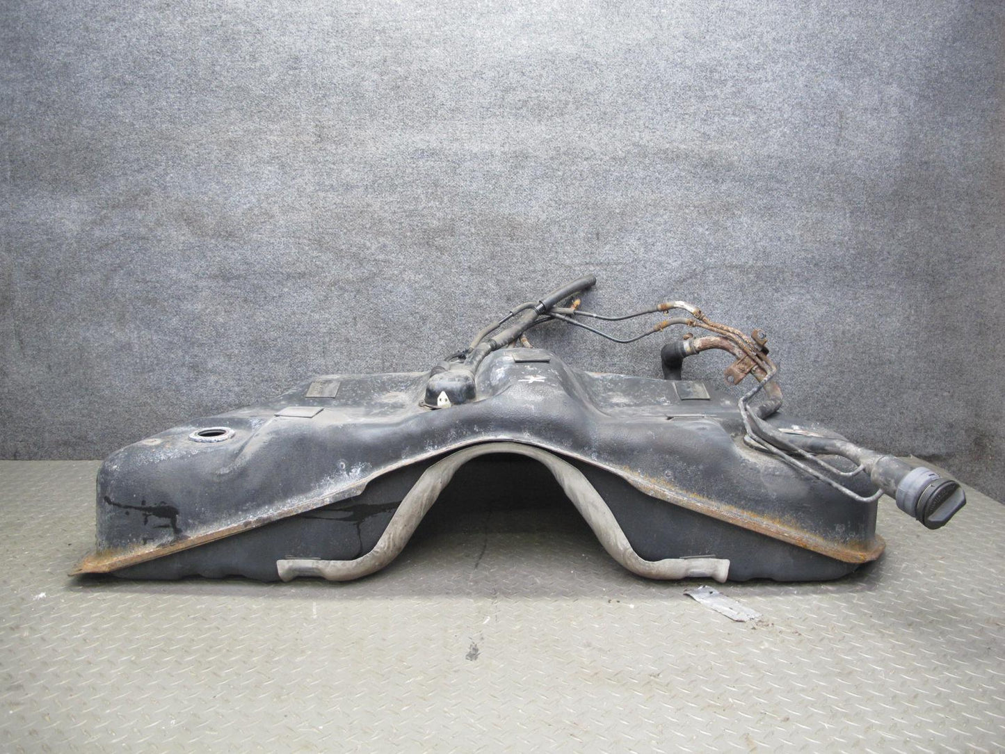 01-05 Lexus UCF30L LS430 Gas Fuel Tank Filler Neck Heat Shield Assembly 83k OEM