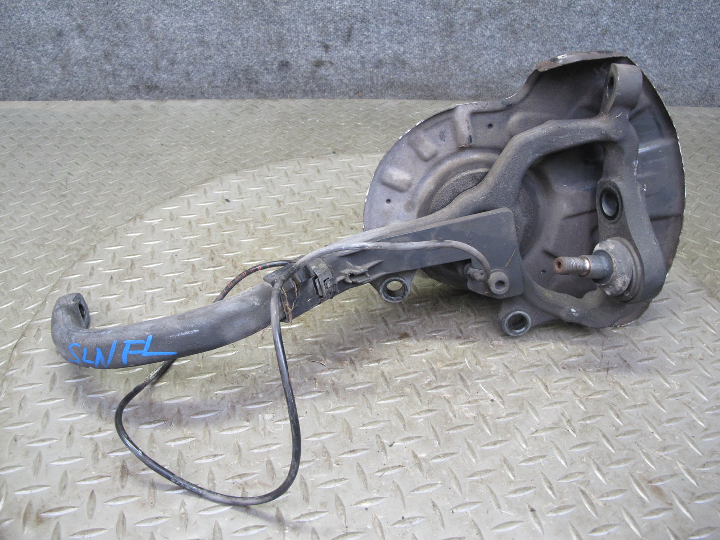 03-08 Mercedes R230 SL600 Front Left Spindle Knuckle Wheel Hub Bearing OEM