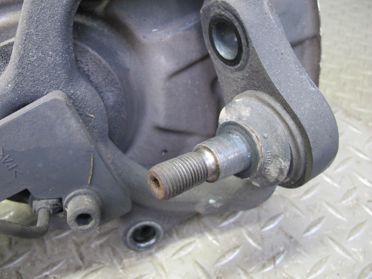 03-08 Mercedes R230 SL600 Front Left Spindle Knuckle Wheel Hub Bearing OEM