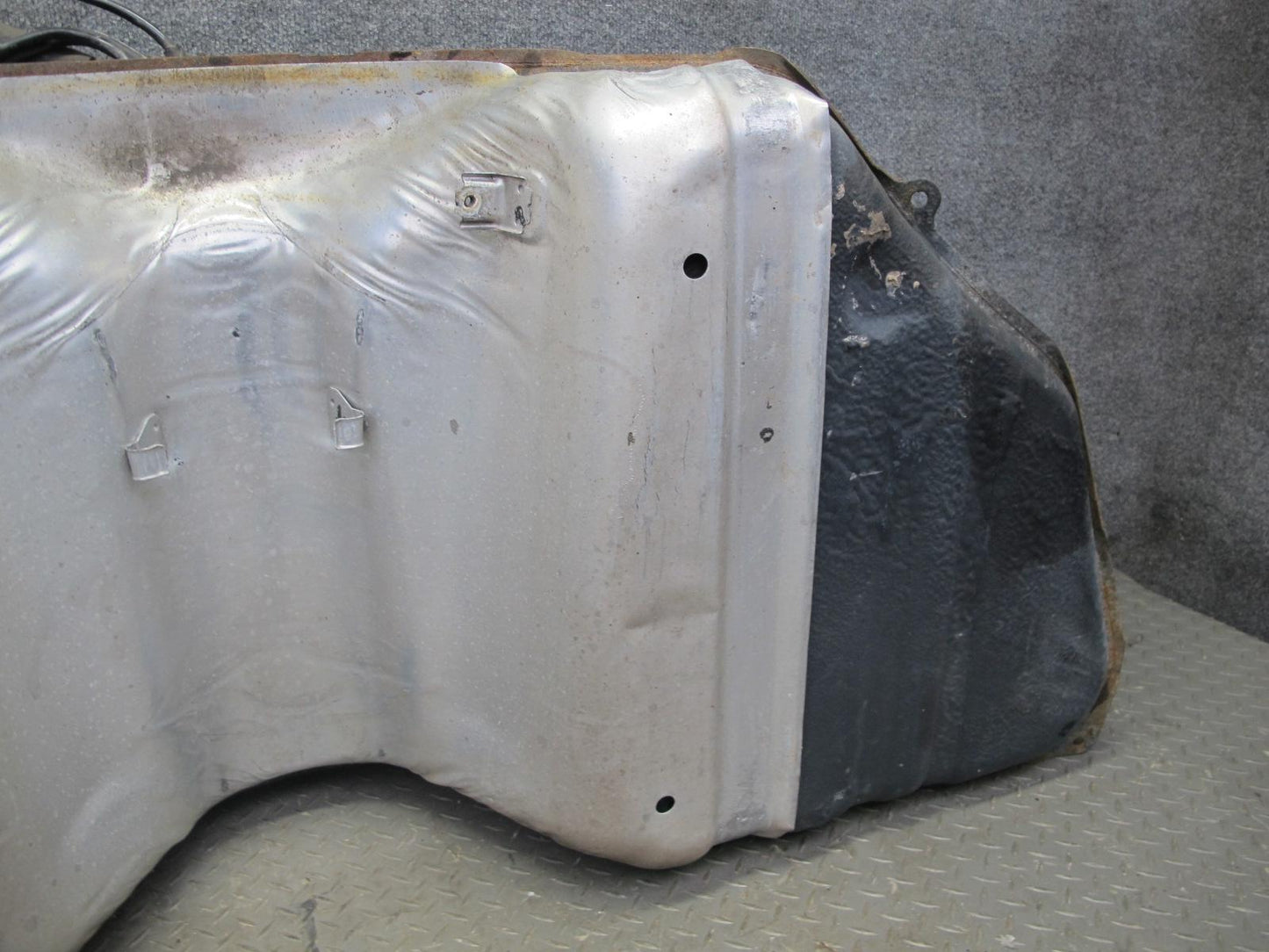 01-05 Lexus UCF30L LS430 Gas Fuel Tank Filler Neck Heat Shield Assembly 83k OEM