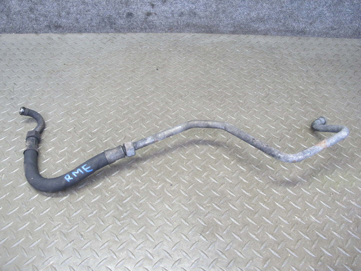 81-85 Mercedes W123 300D OM617 Set of 2 Engine Oil Cooler Hose Pipe Line OEM