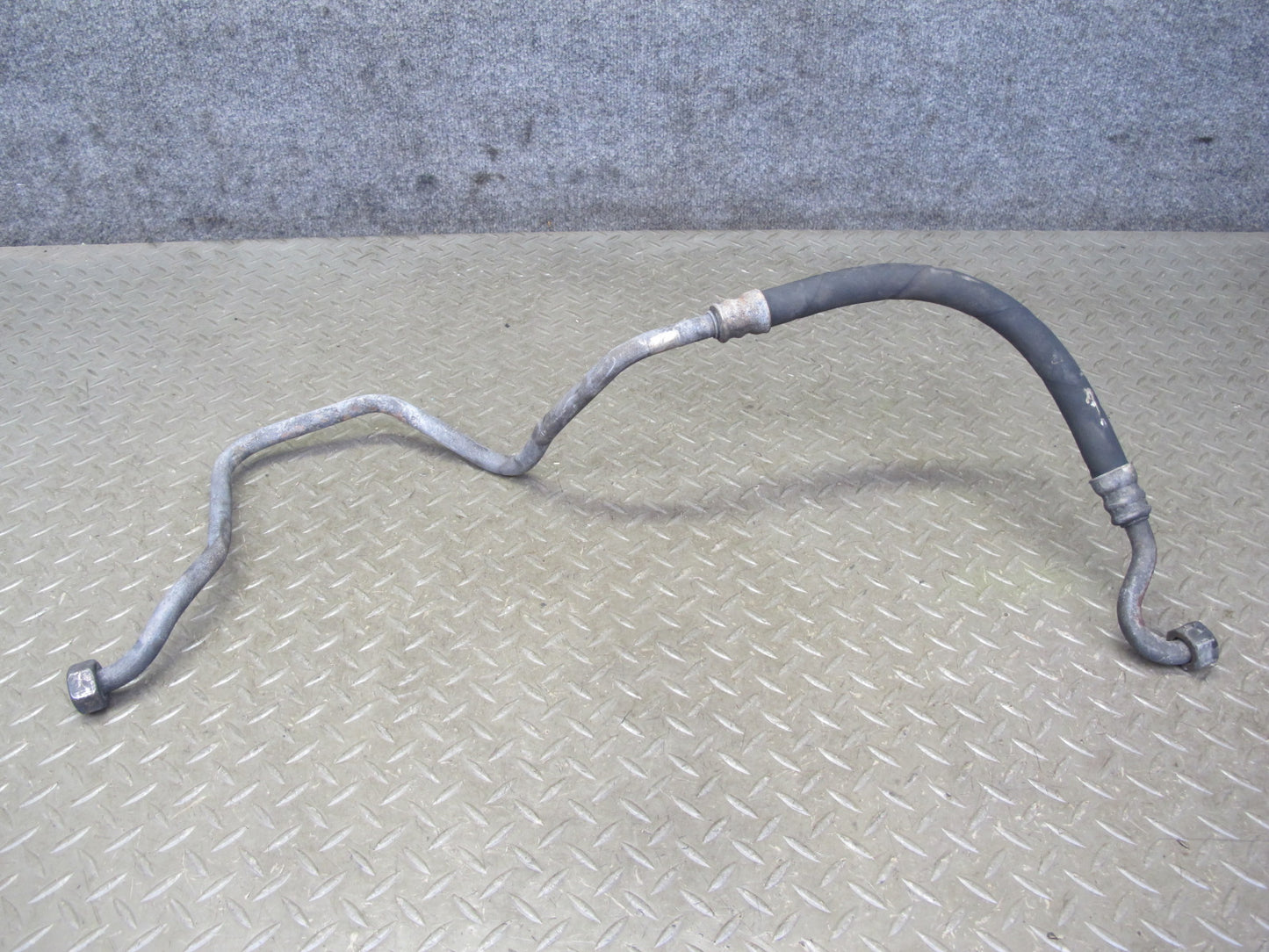 81-85 Mercedes W123 300D OM617 Set of 2 Engine Oil Cooler Hose Pipe Line OEM
