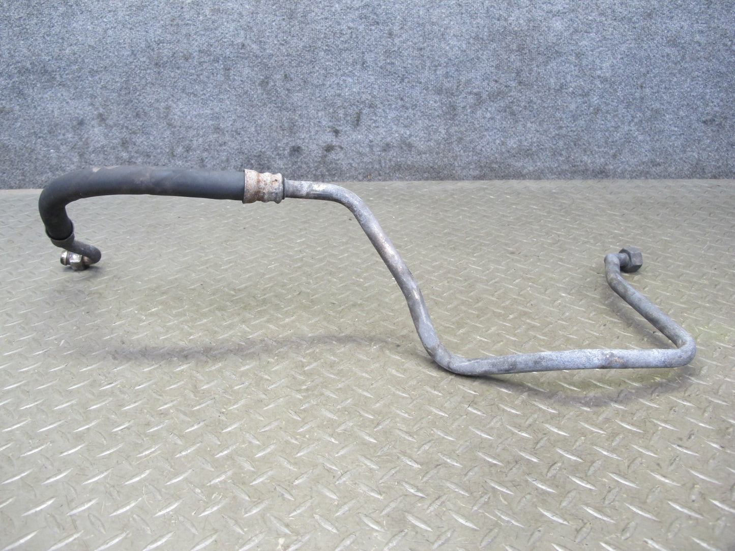 81-85 Mercedes W123 300D OM617 Set of 2 Engine Oil Cooler Hose Pipe Line OEM