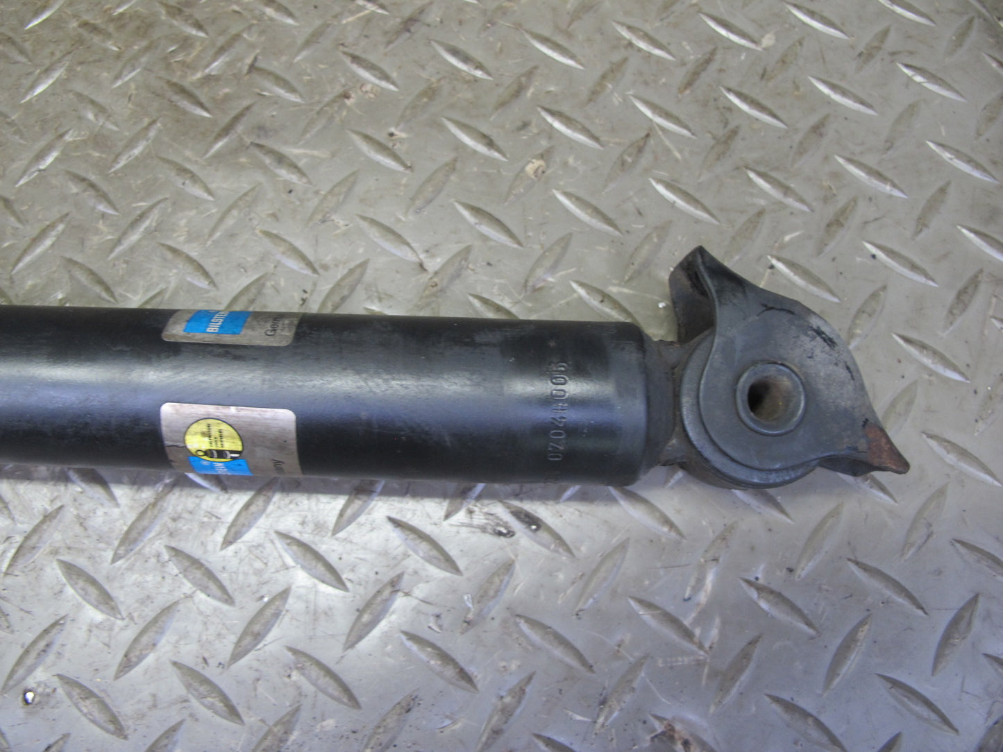 75-85 Mercedes W123 300D Sedan Front Right & Left Strut Shock Absorber Bilstein