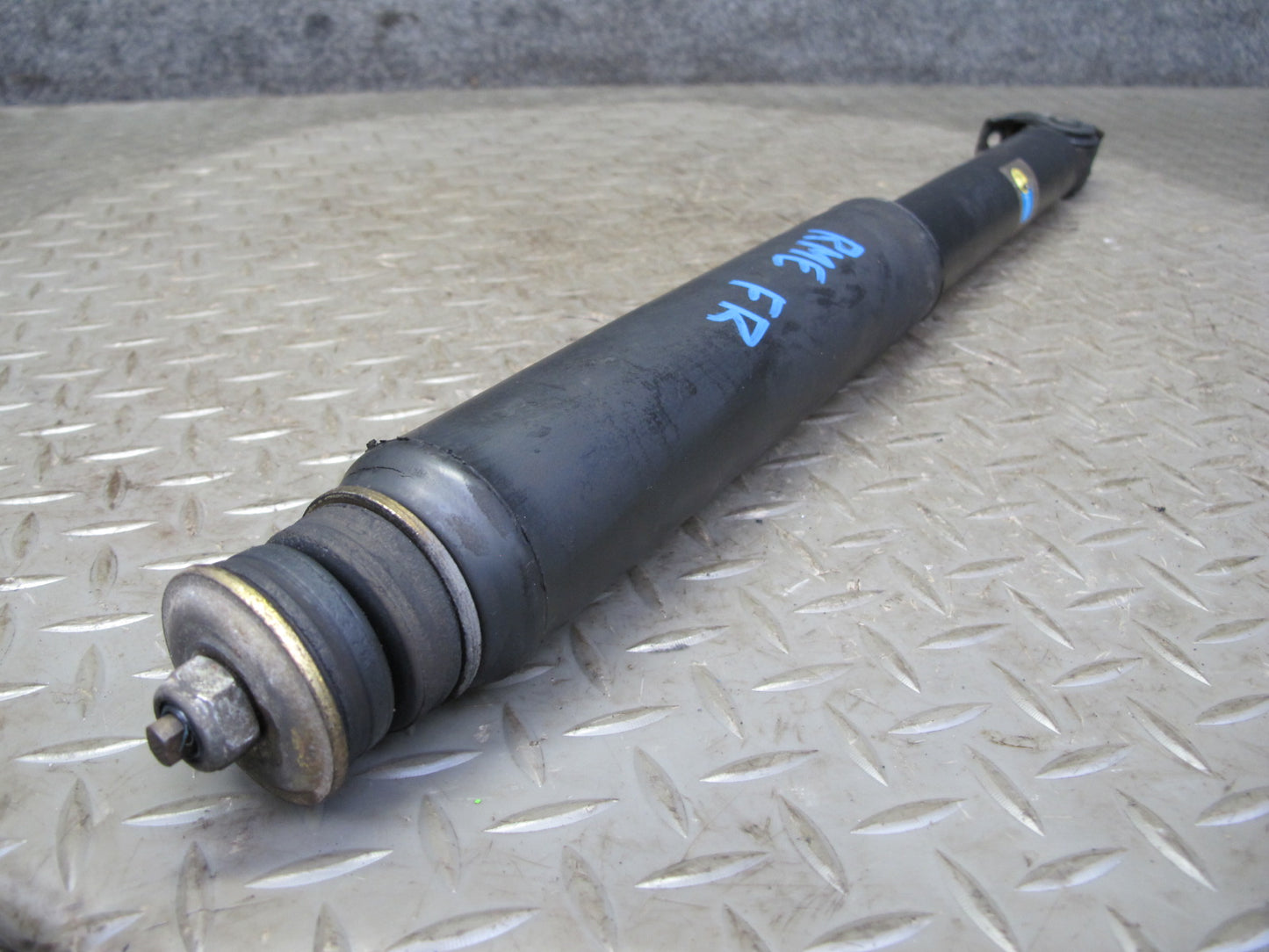 75-85 Mercedes W123 300D Sedan Front Right & Left Strut Shock Absorber Bilstein