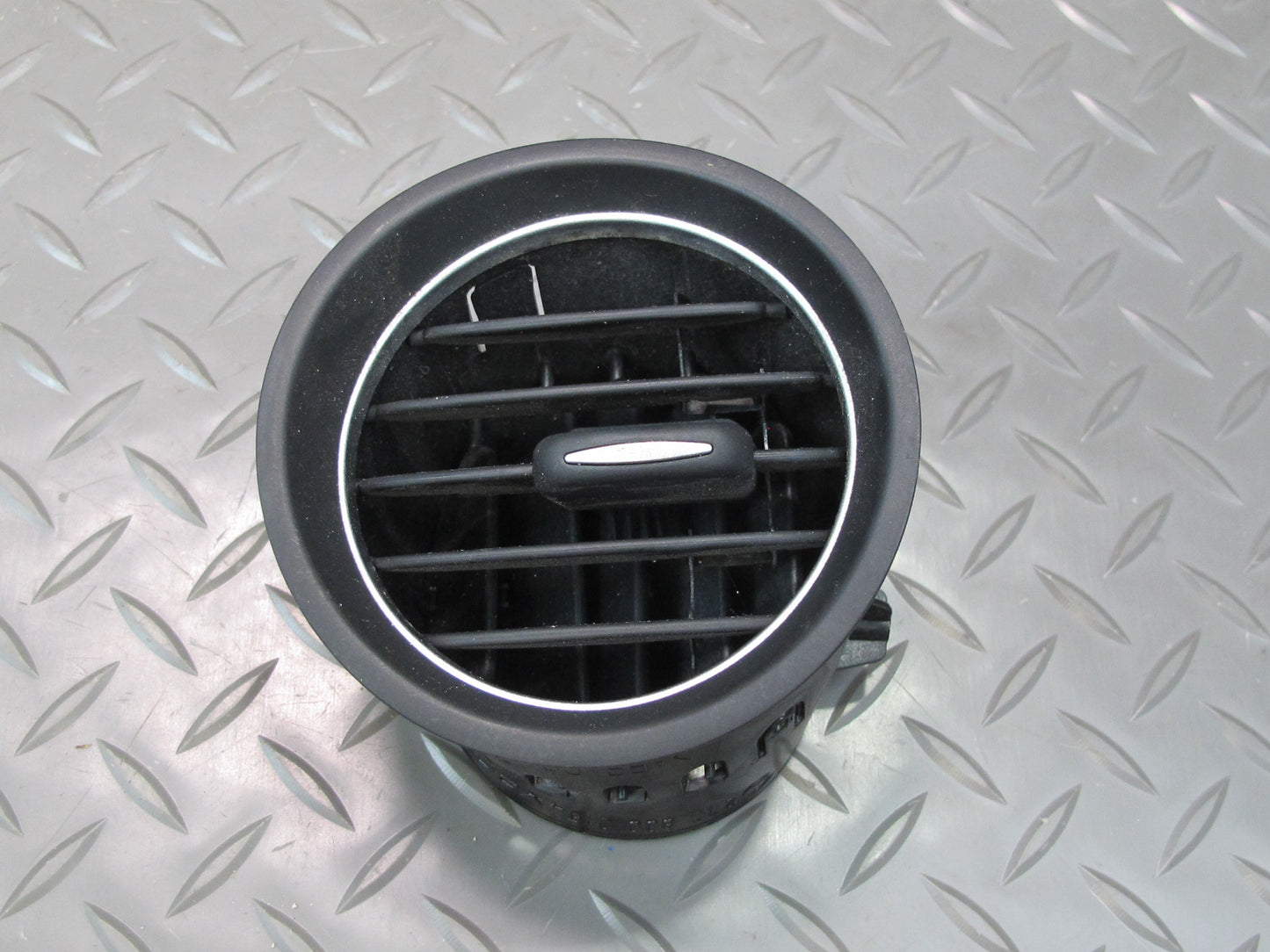 03-06 Mercedes R230 Sl-class Set of 2 Dash Front A/C Air Vent Grille OEM