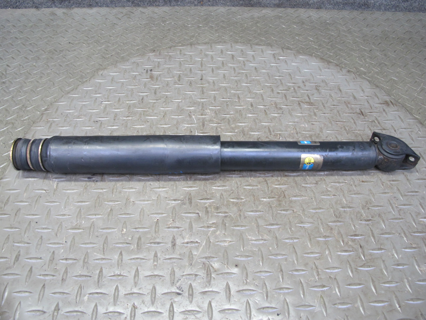 75-85 Mercedes W123 300D Sedan Front Right & Left Strut Shock Absorber Bilstein