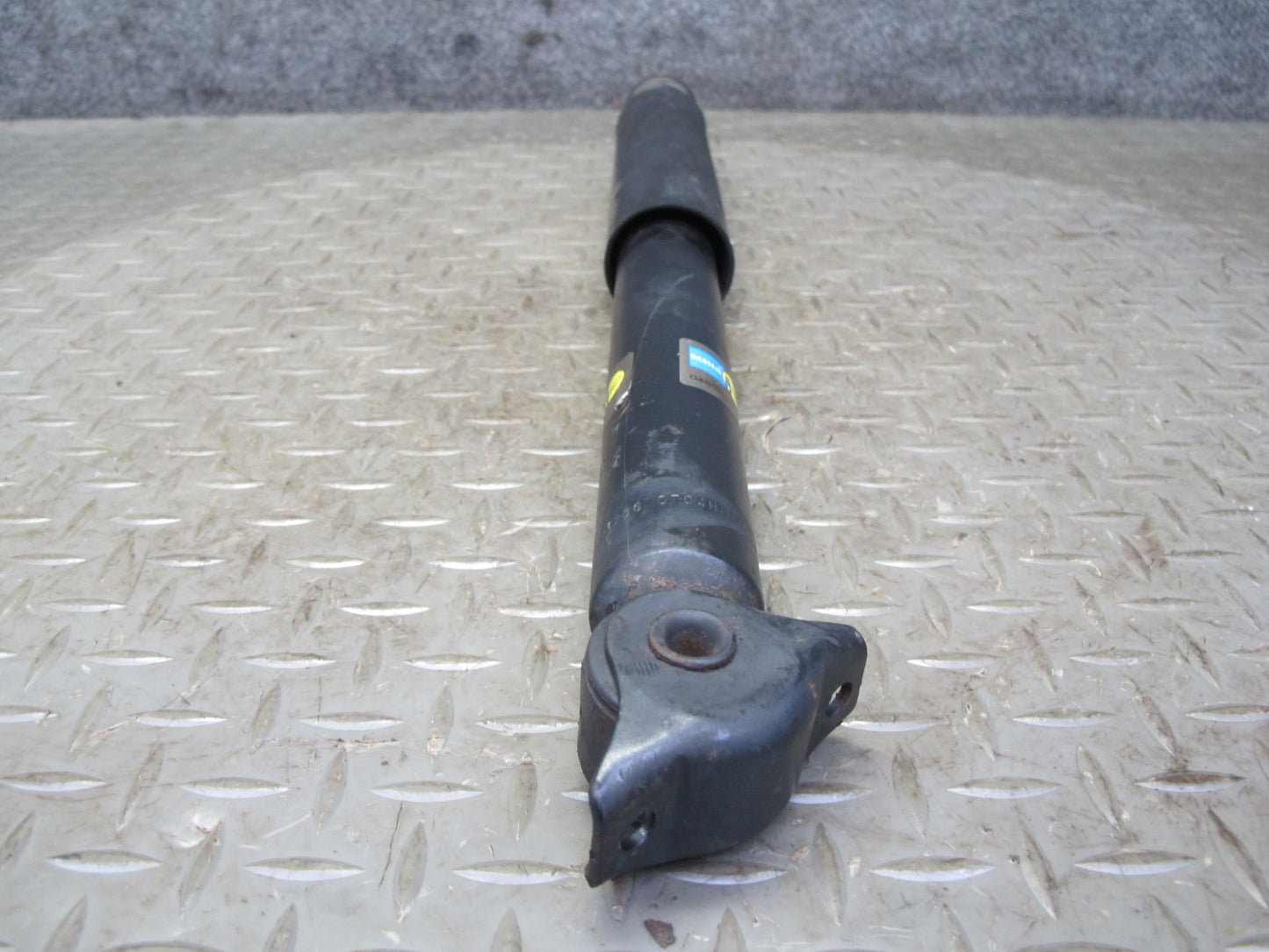 75-85 Mercedes W123 300D Sedan Front Right & Left Strut Shock Absorber Bilstein