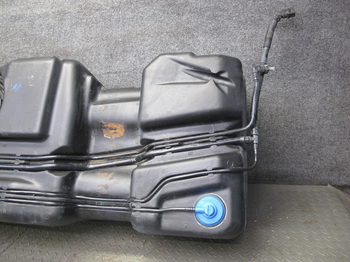 2004-2007 Hummer H2 6.0L Gas Fuel Tank Unit