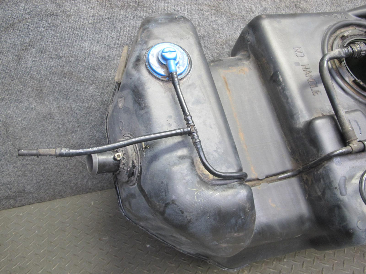 2004-2007 Hummer H2 6.0L Gas Fuel Tank Unit