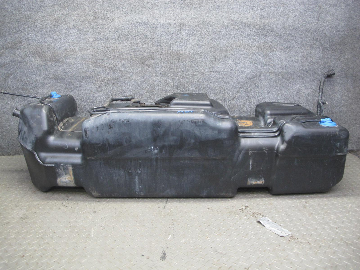 2004-2007 Hummer H2 6.0L Gas Fuel Tank Unit