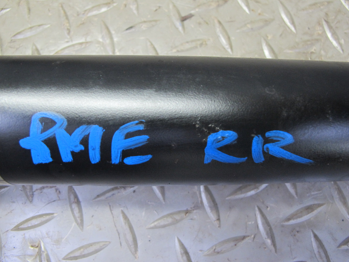 75-85 Mercedes W123 300D Sedan Rear Left Right Strut Shock Absorber Set Bilstein