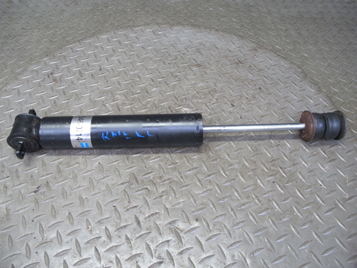 75-85 Mercedes W123 300D Sedan Rear Left Right Strut Shock Absorber Set Bilstein