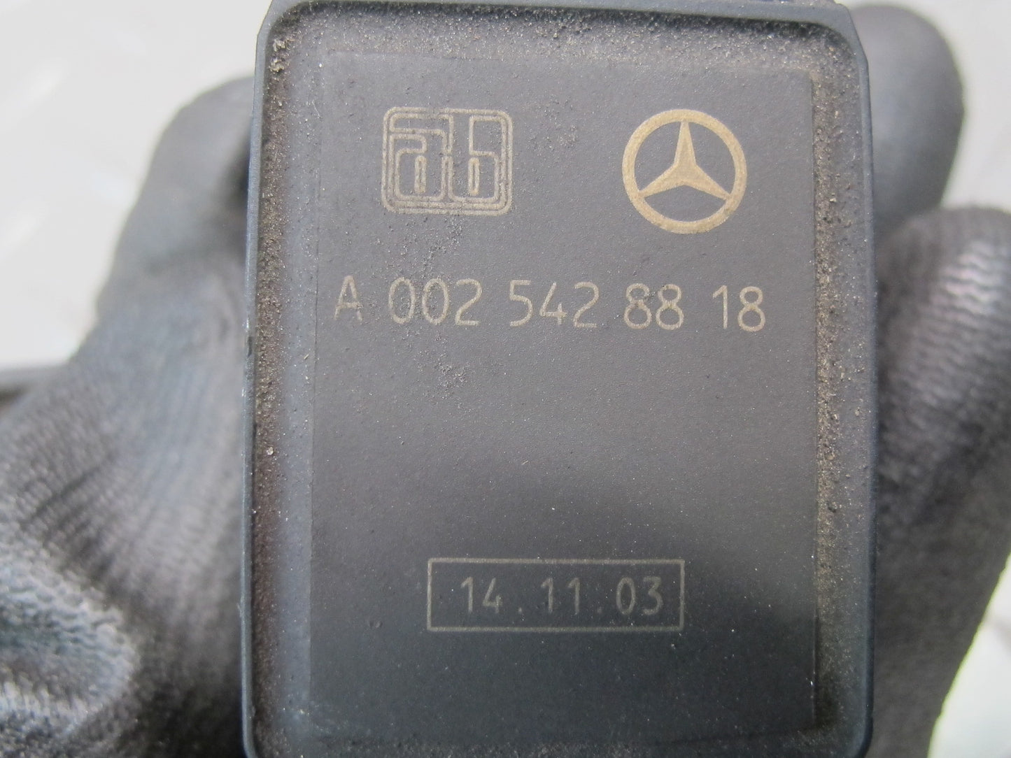 03-08 Mercedes R230 Sl-class Rear Left Suspension Height Sensor 0025428818 OEM