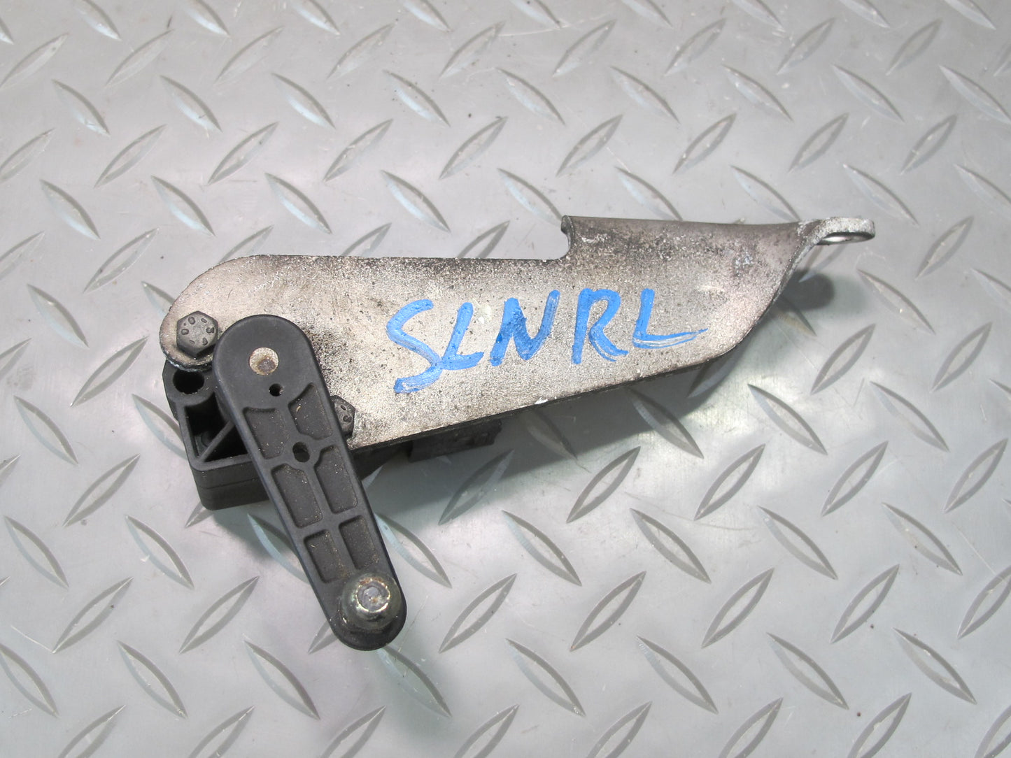 03-08 Mercedes R230 Sl-class Rear Left Suspension Height Sensor 0025428818 OEM