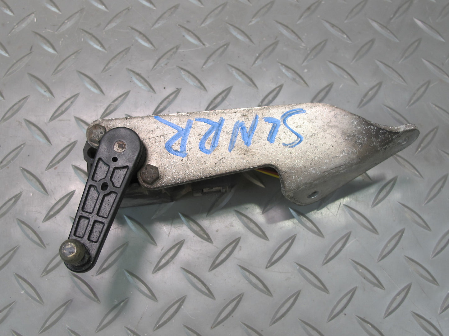 03-08 Mercedes R230 Sl-class Rear Right Suspension Height Sensor 0025428818 OEM