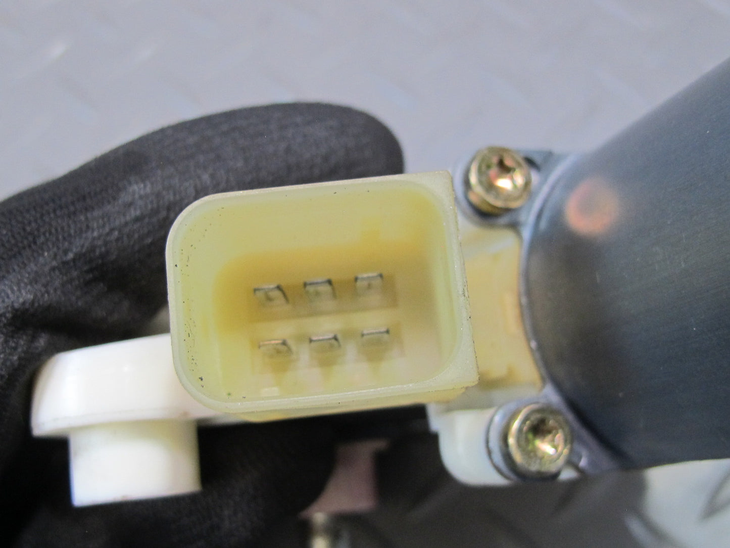 03-08 Mercedes R230 Sl-class Left Door Window Motor 2308200942 OEM