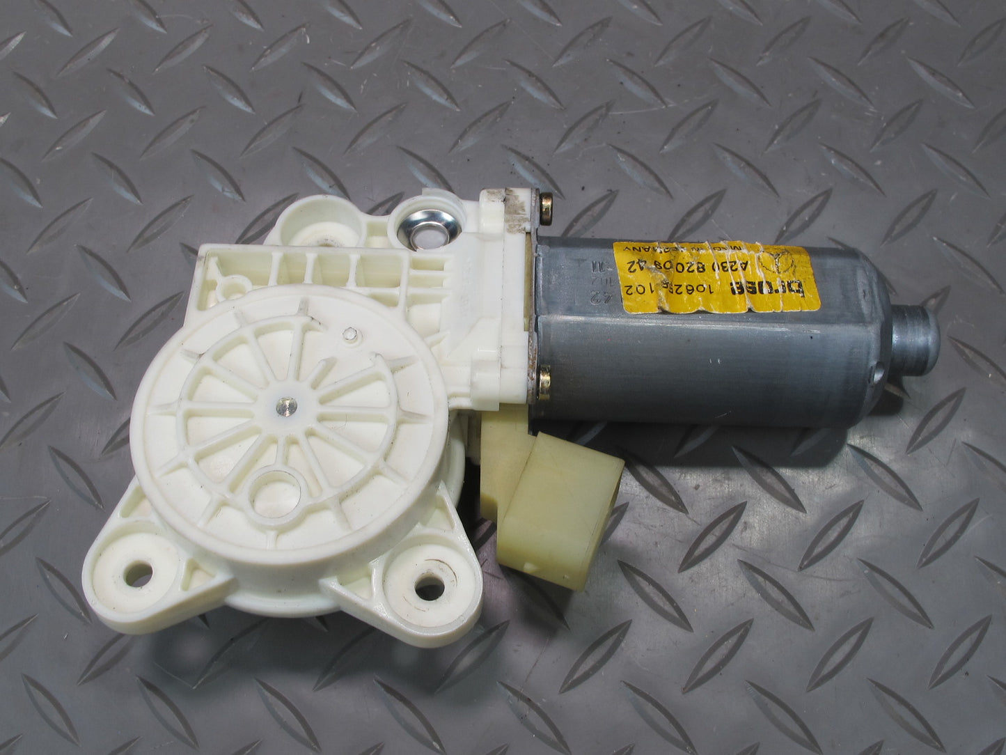 03-08 Mercedes R230 Sl-class Left Door Window Motor 2308200942 OEM