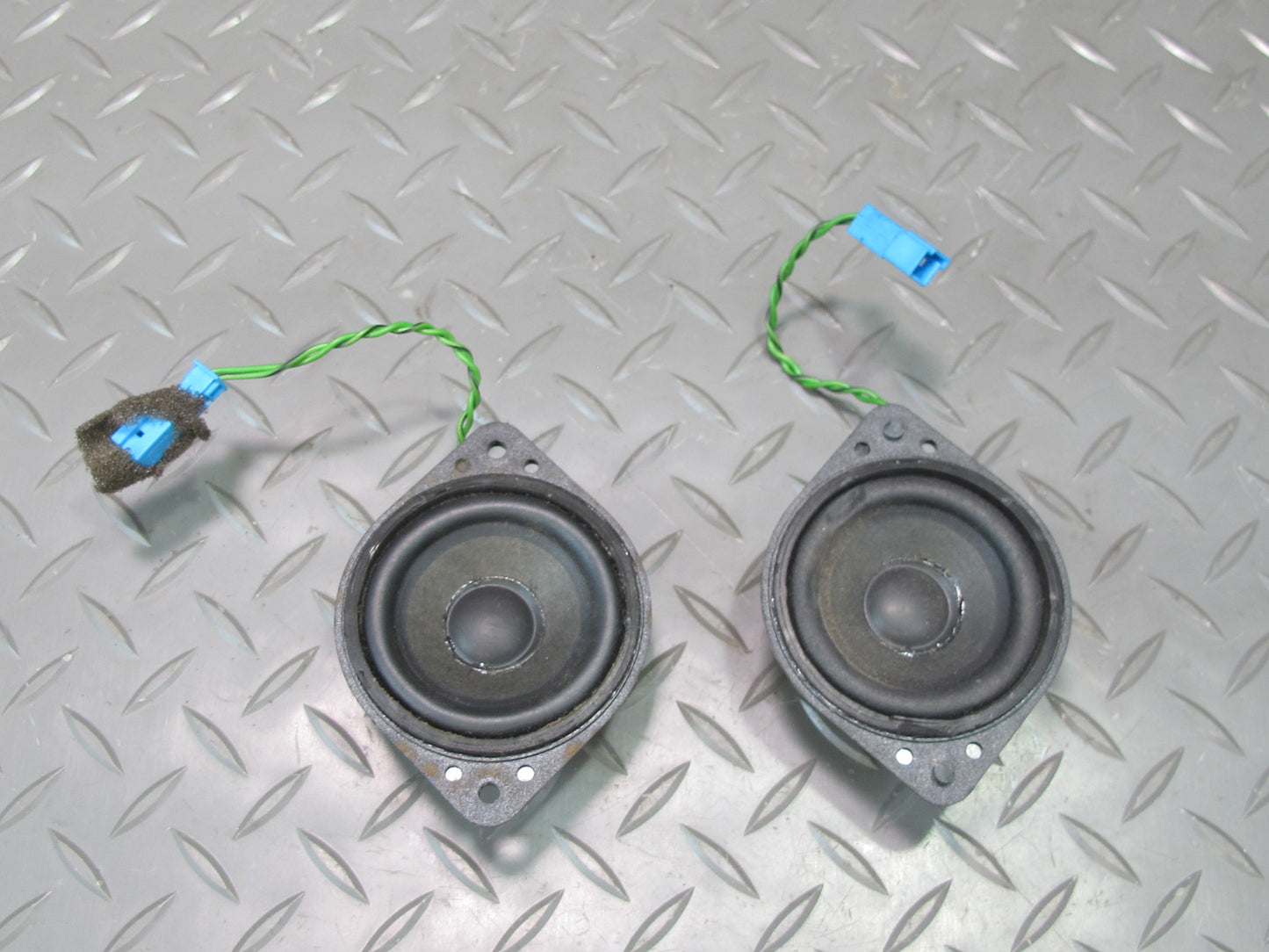 03-08 Mercedes R230 Sl-class Set of 2 Left & Right Speaker 2208202402 OEM