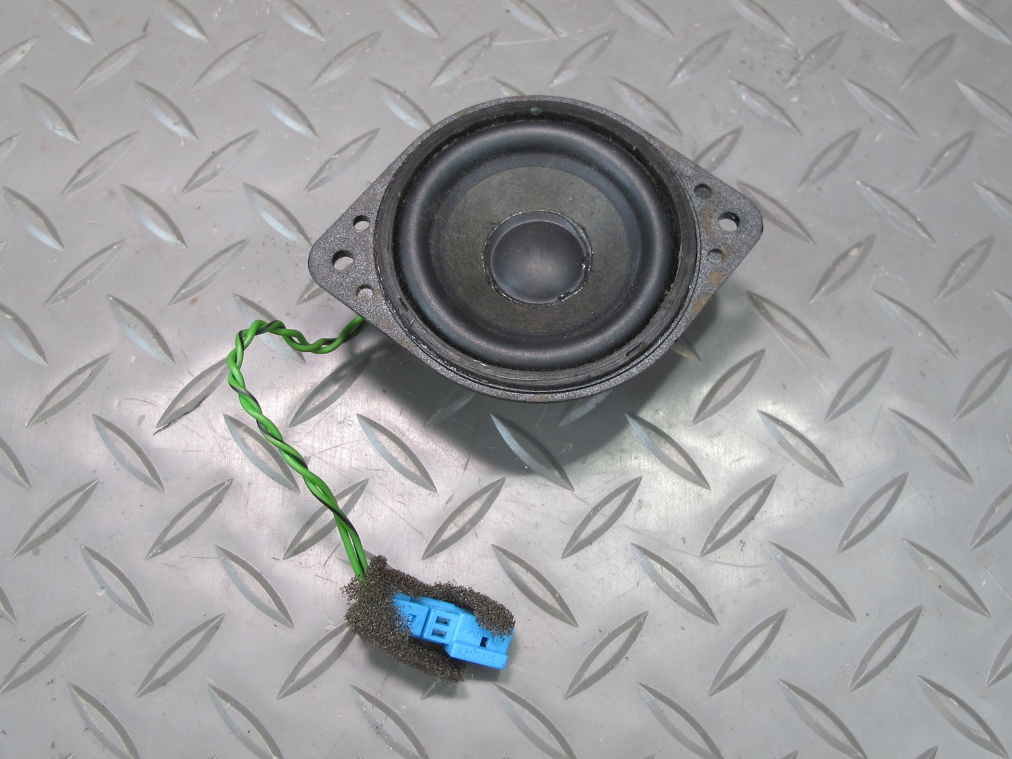 03-08 Mercedes R230 Sl-class Set of 2 Left & Right Speaker 2208202402 OEM