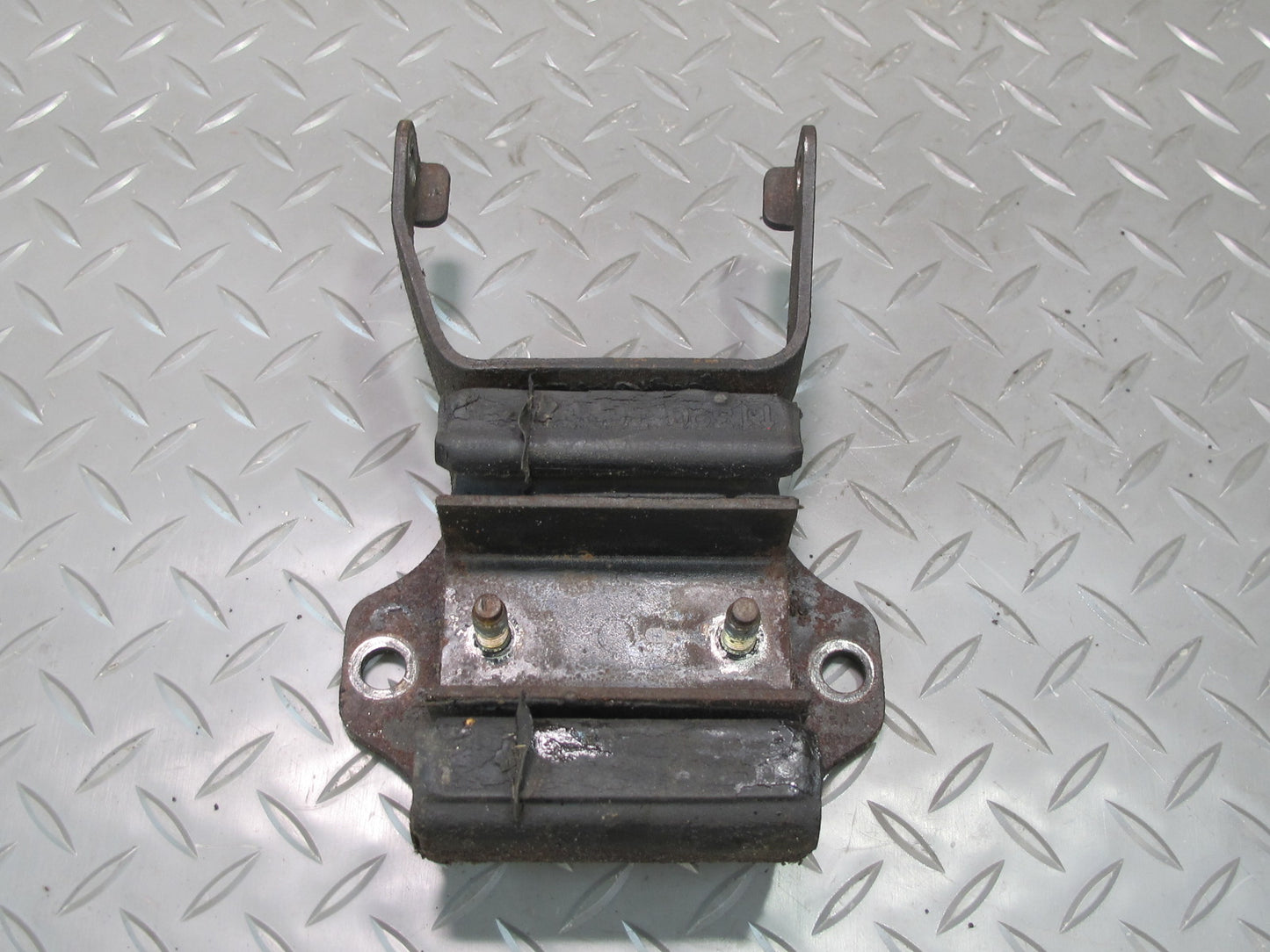 90-96 Nissan Z32 300ZX NON Turbo M/T Transmission Mount Support OEM