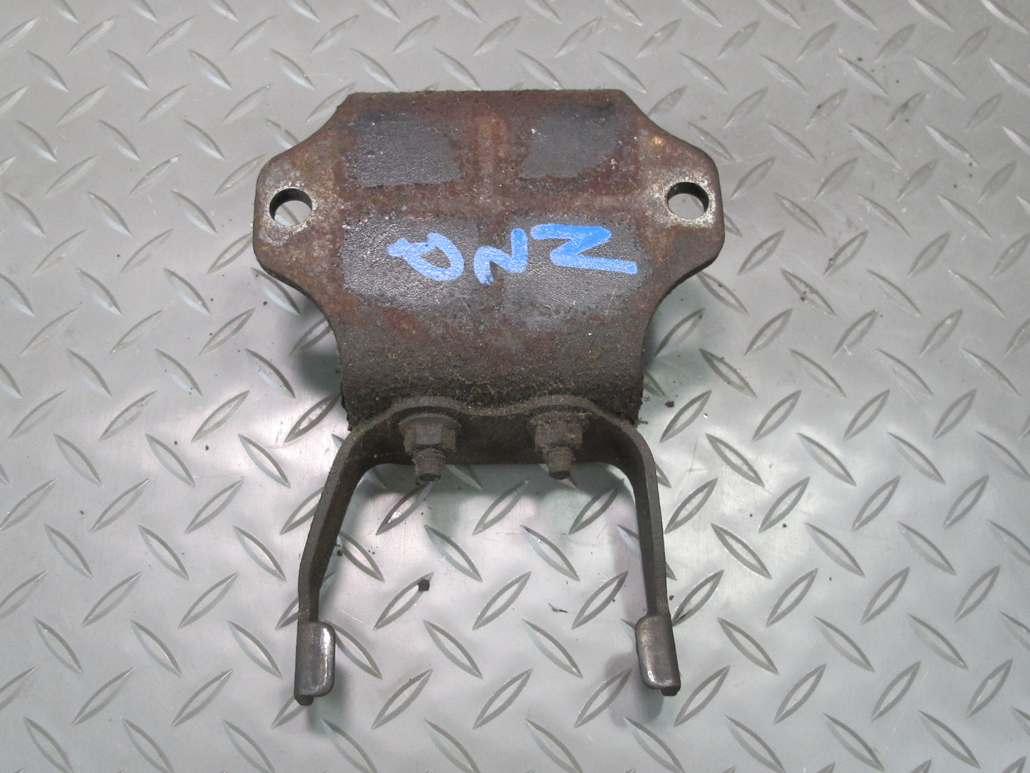 90-96 Nissan Z32 300ZX NON Turbo M/T Transmission Mount Support OEM