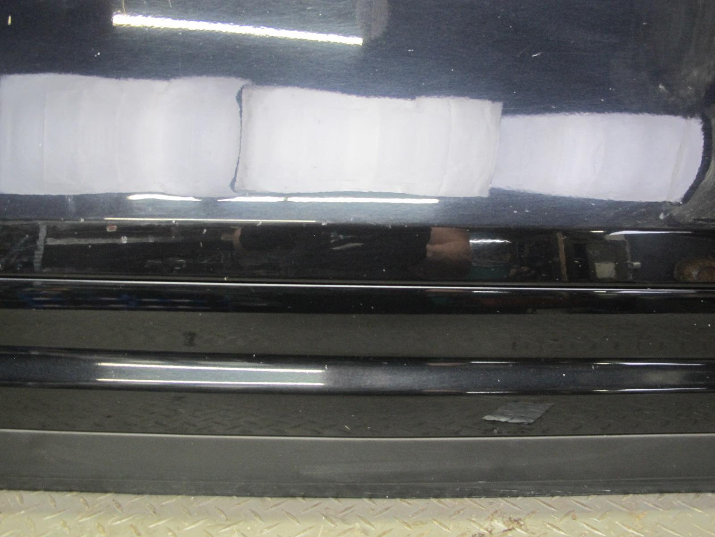 2011-2018 Porsche Cayenne 958 Front Right Side Door Shell Panel W/ Glass Black