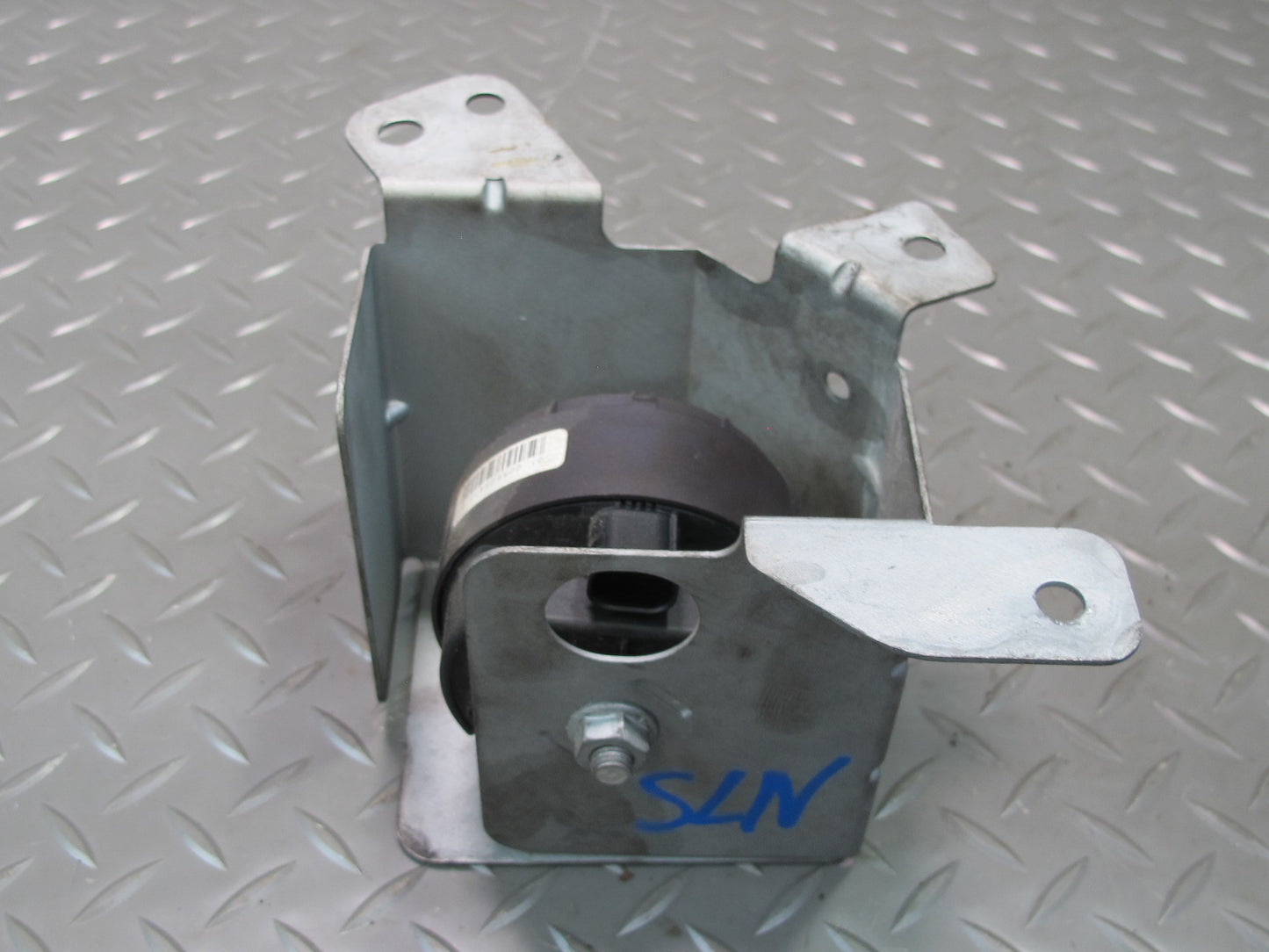 03-06 Mercedes R230 SL600 Left or Right Engine Motor Mount Support OEM