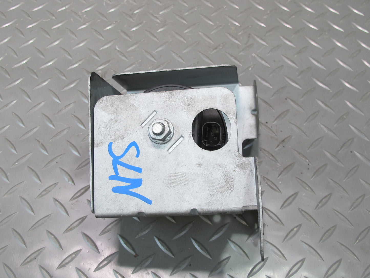 03-06 Mercedes R230 SL600 Left or Right Engine Motor Mount Support OEM