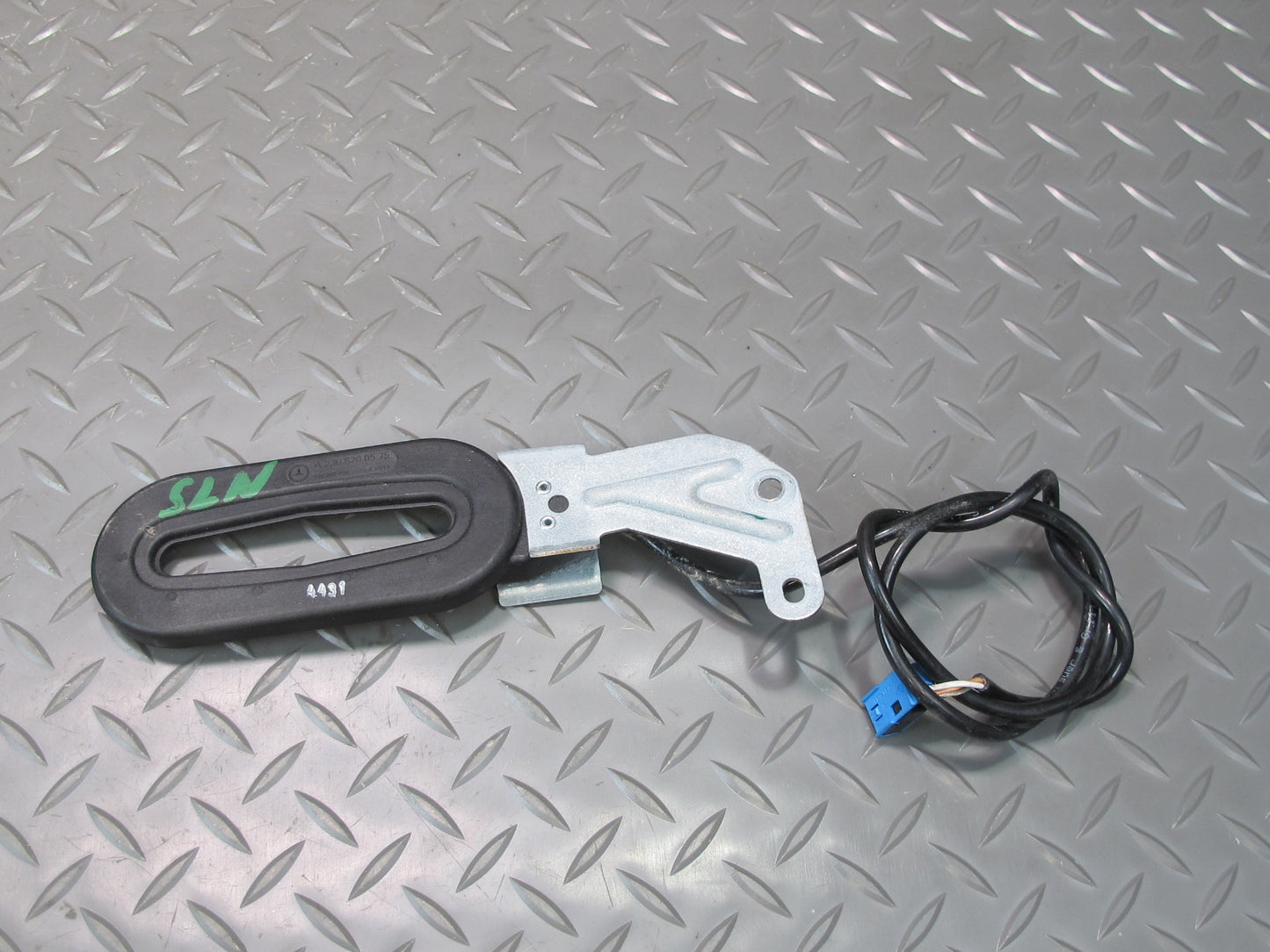 03-06 Mercedes R230 Sl-class Set of 2 Keyless Entry Antenna Sensor OEM