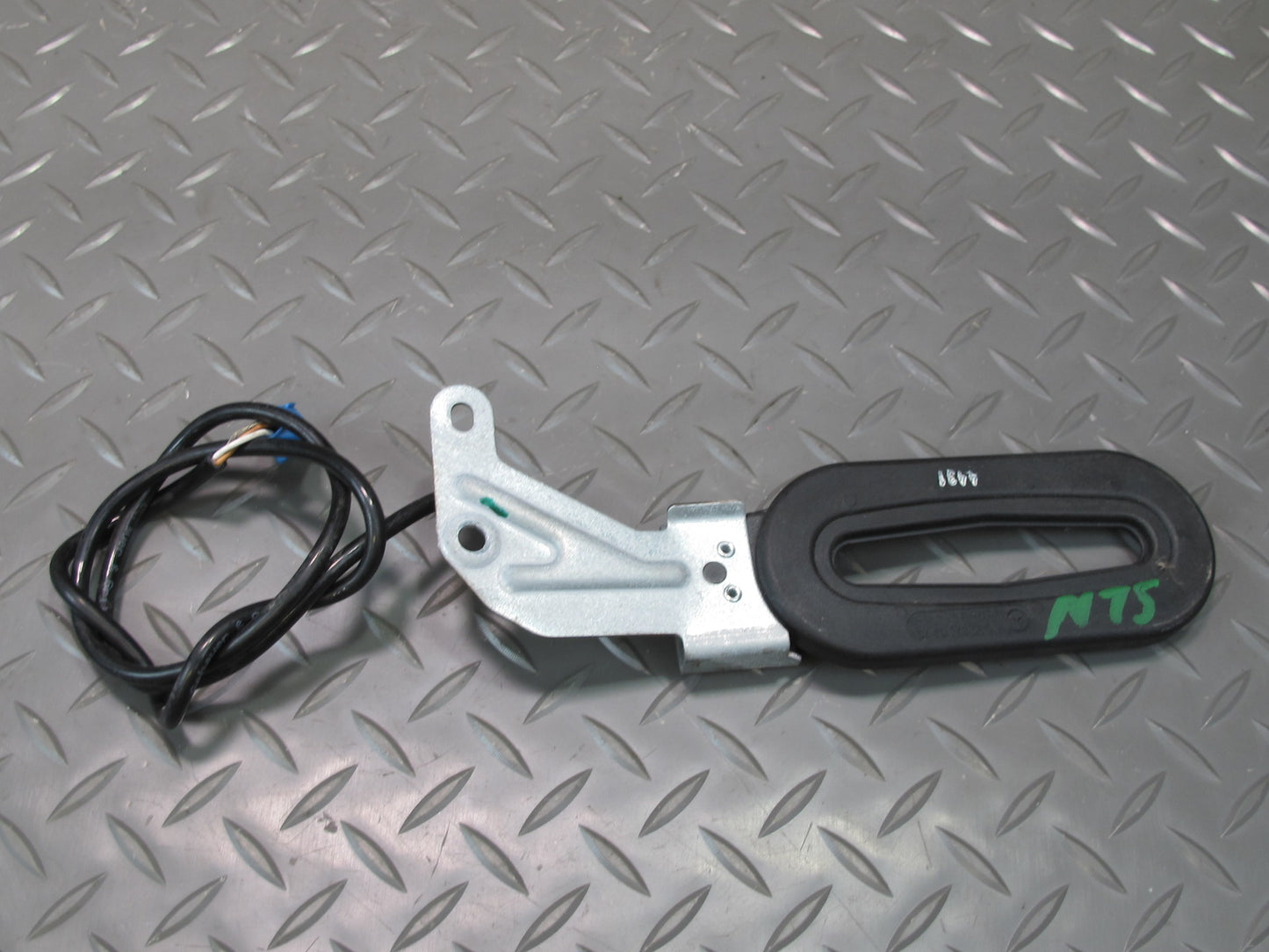 03-06 Mercedes R230 Sl-class Set of 2 Keyless Entry Antenna Sensor OEM