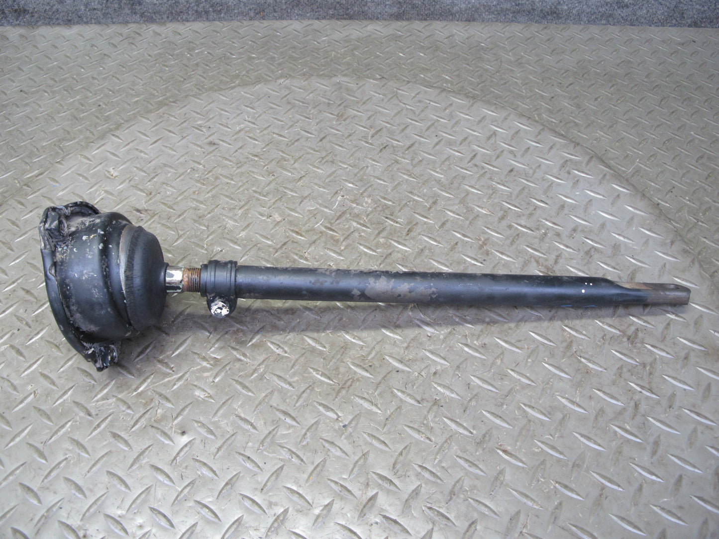 75-85 Mercedes W123 Front Left Suspension Upper & Lower Control Arm Set OEM