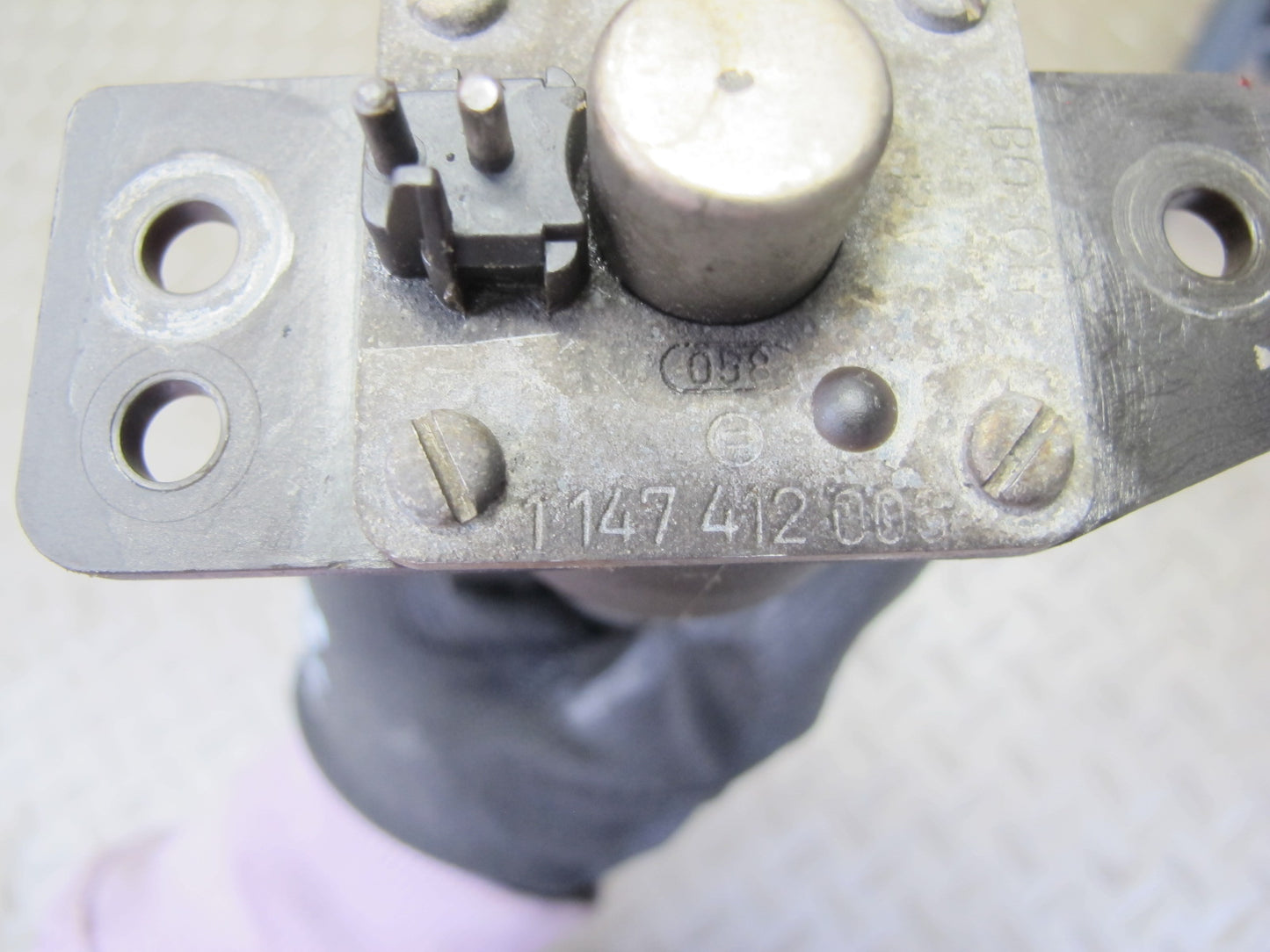 82-85 Mercedes W123 300D M617 617.952 Hvac Solenoid & Cooling Hose Pipe Set OEM