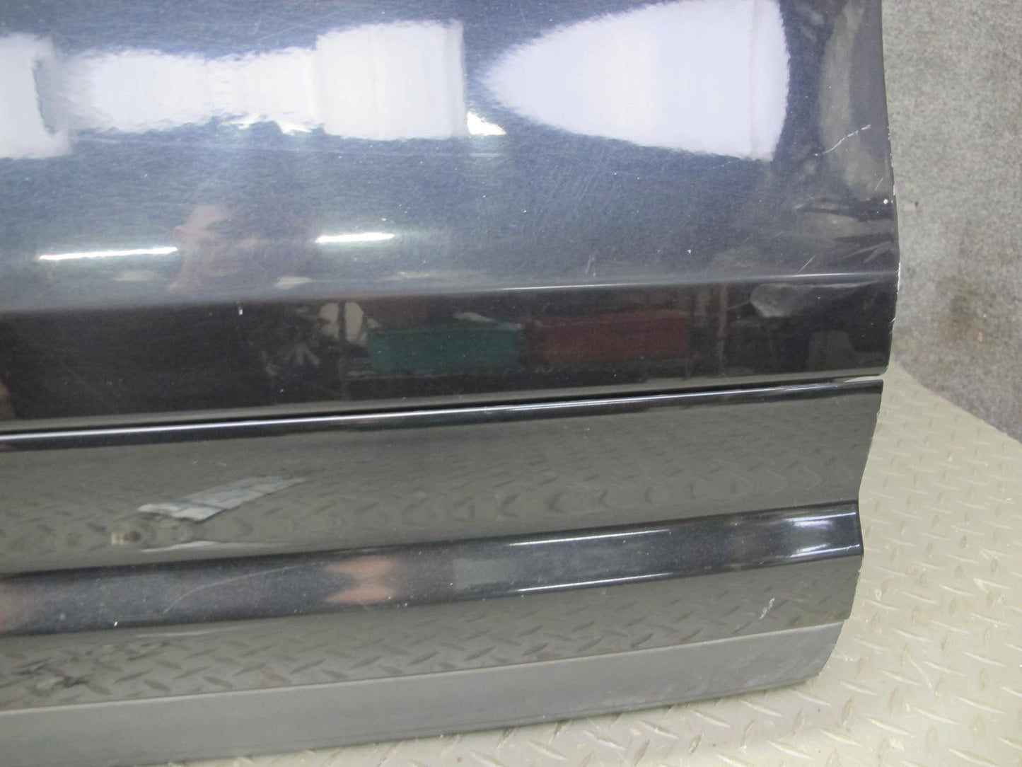 2011-2018 Porsche Cayenne 958 Front Left Side Door Shell Panel W/ Glass Black