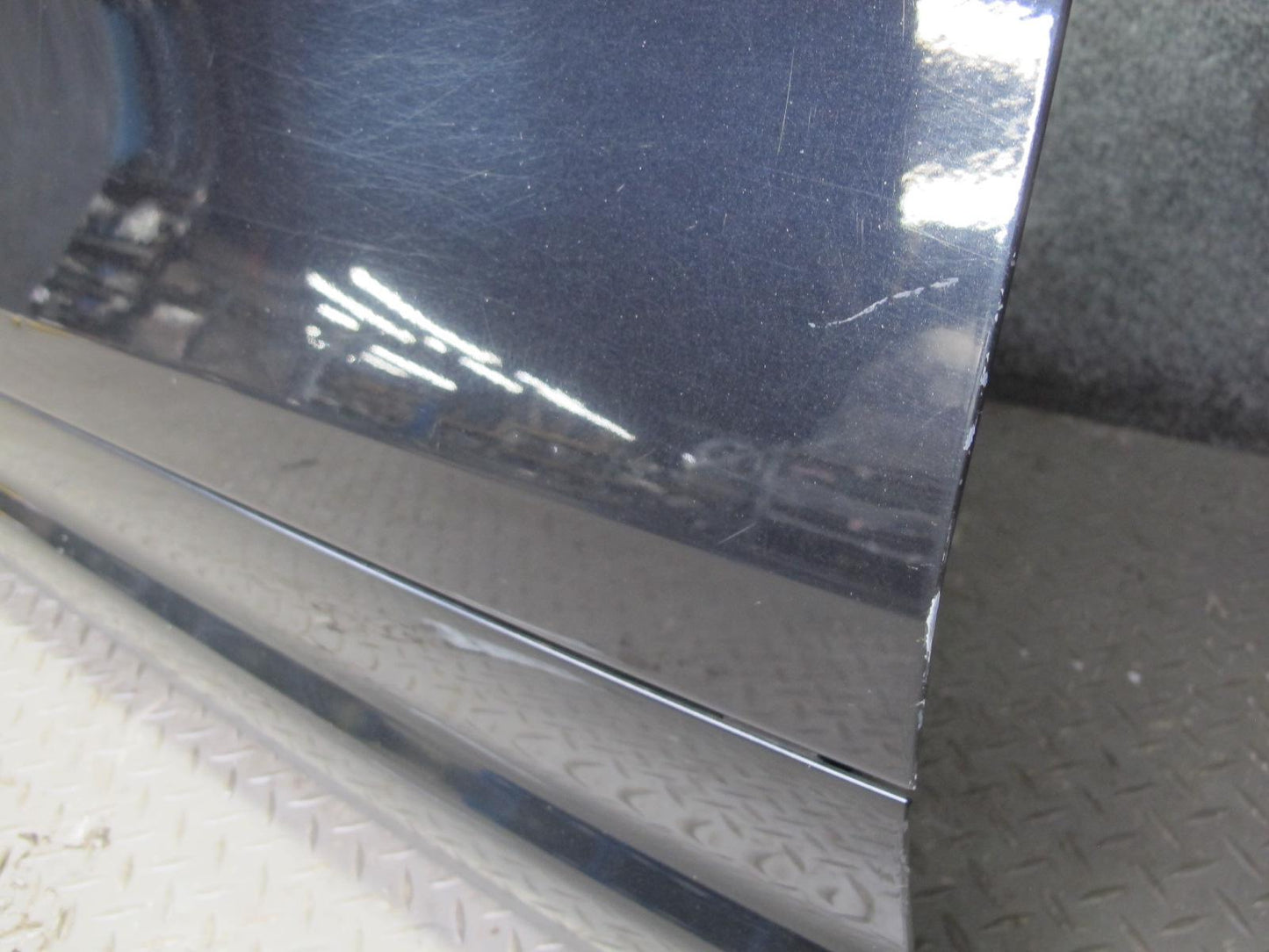 2011-2018 Porsche Cayenne 958 Front Left Side Door Shell Panel W/ Glass Black