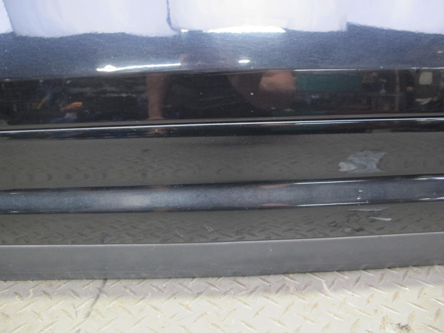 2011-2018 Porsche Cayenne 958 Front Left Side Door Shell Panel W/ Glass Black