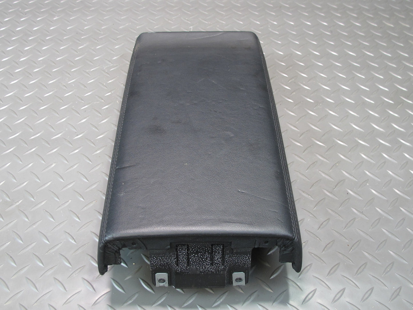 03-06 Mercedes R230 Sl-class Center Console Leather Armrest 2306801239 OEM