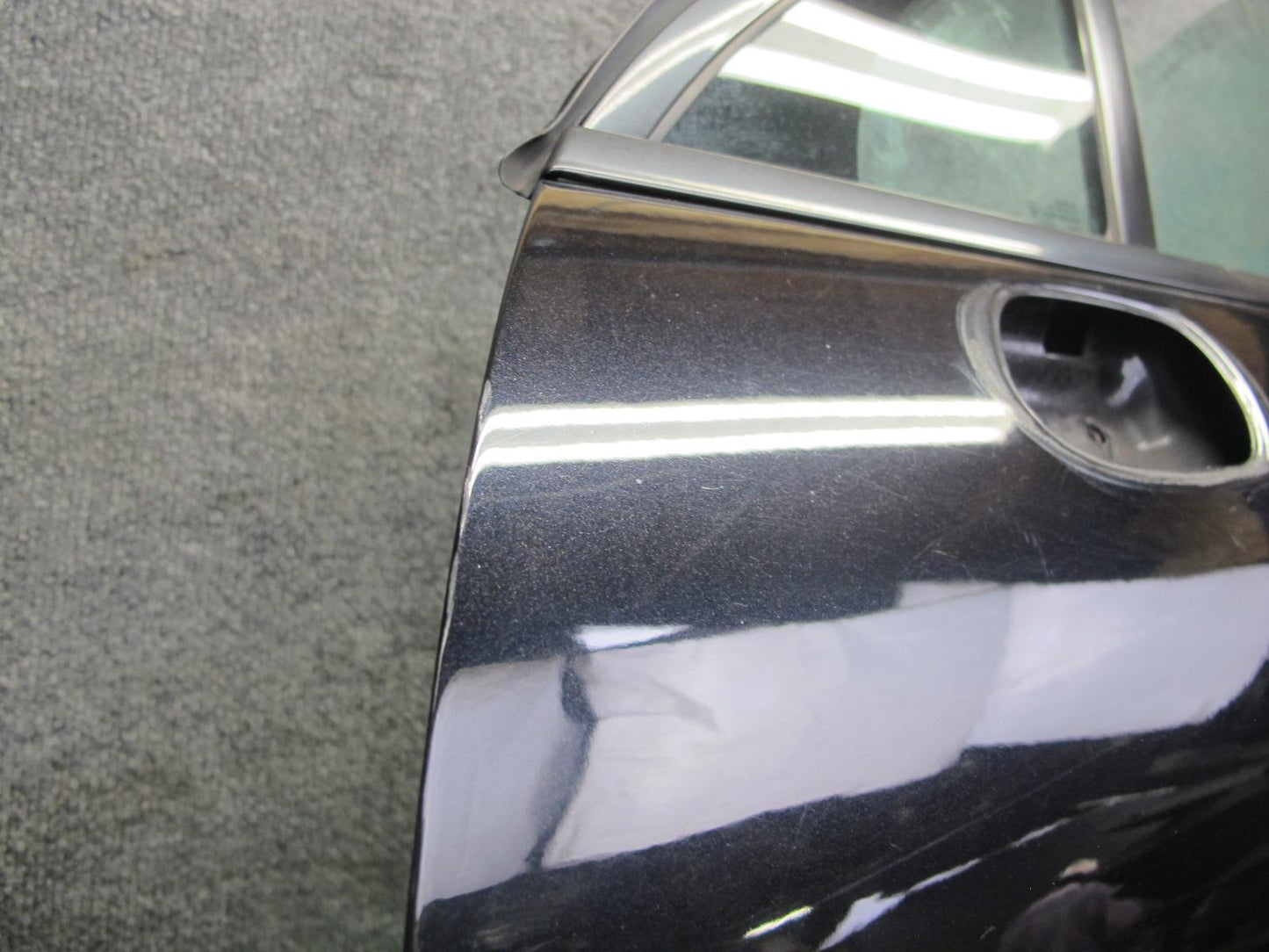 2011-2018 Porsche Cayenne 958 Front Left Side Door Shell Panel W/ Glass Black