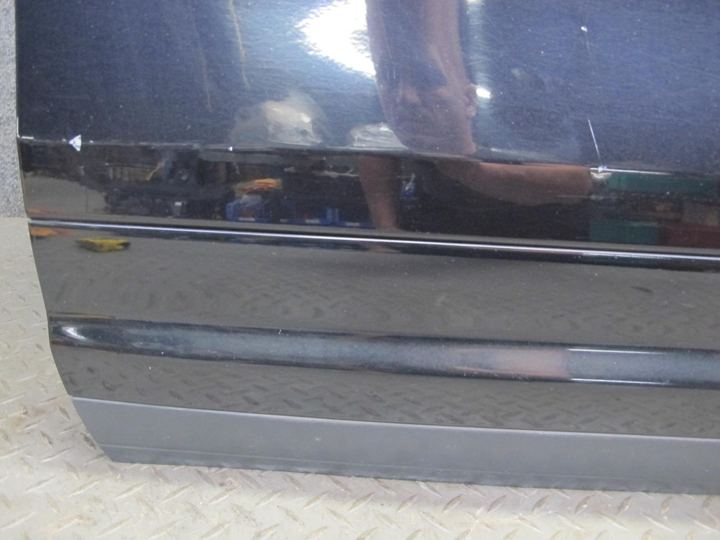 2011-2018 Porsche Cayenne 958 Front Left Side Door Shell Panel W/ Glass Black