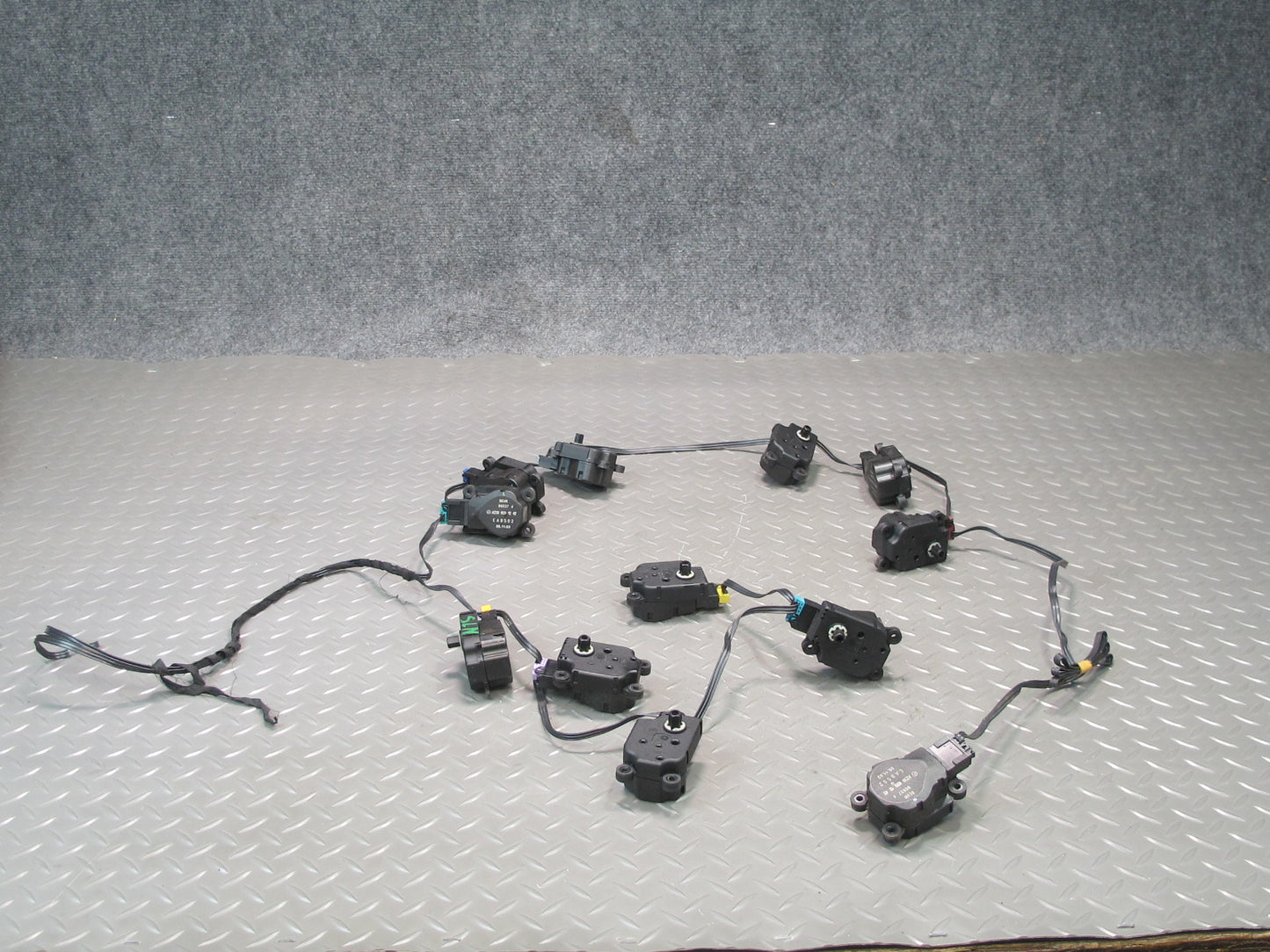 03-12 Mercedes R230 Sl-class A/C Heater Flap Door Actuator Motor Wiring Set OEM