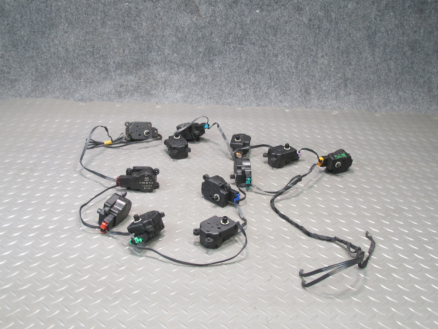 03-12 Mercedes R230 Sl-class A/C Heater Flap Door Actuator Motor Wiring Set OEM