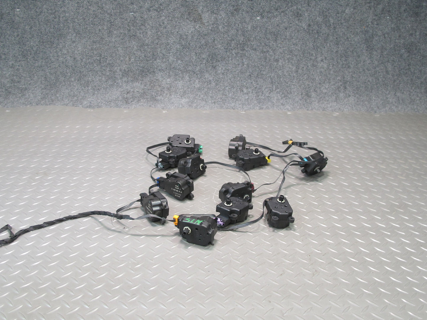 03-12 Mercedes R230 Sl-class A/C Heater Flap Door Actuator Motor Wiring Set OEM