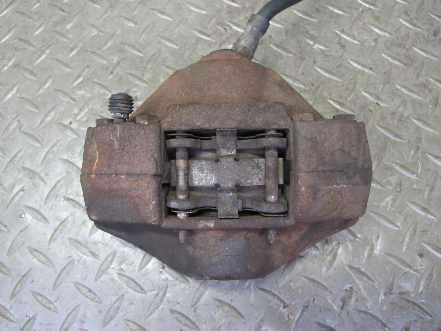 75-85 Mercedes W123 300D Set of 2 Rear Left & Right Brake Caliper w Hose OEM