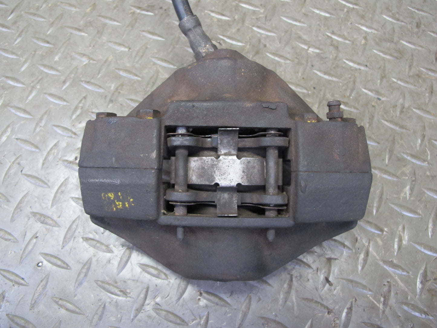 75-85 Mercedes W123 300D Set of 2 Rear Left & Right Brake Caliper w Hose OEM