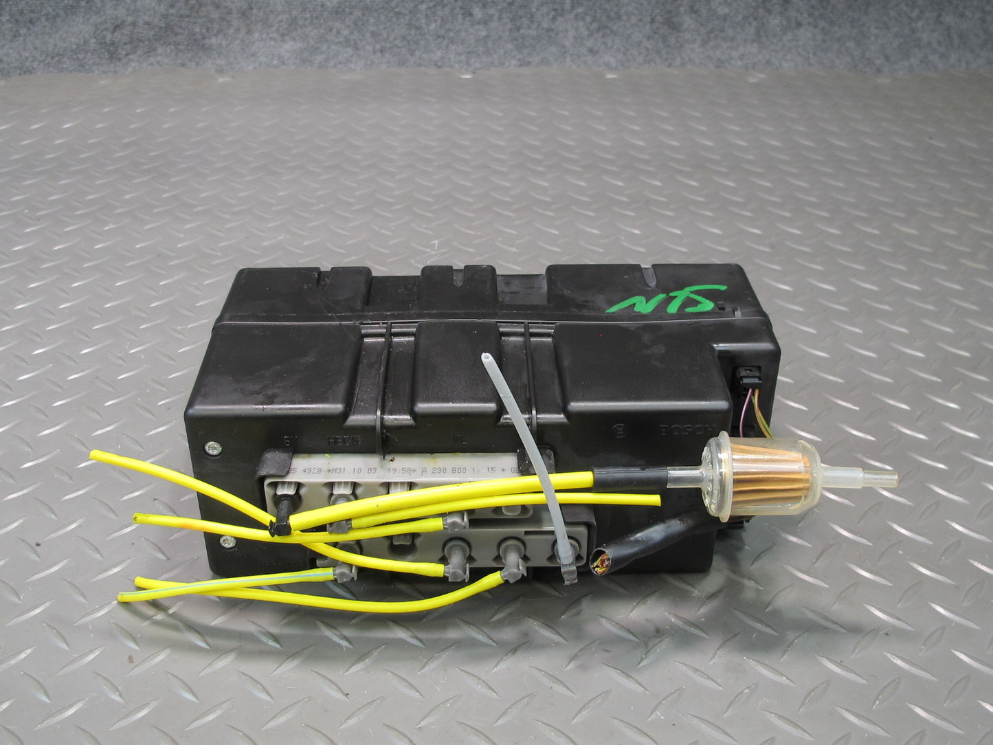 03-12 Mercedes R230 Sl-class Door Lock Locking Vacuum Pump 2308000048 OEM